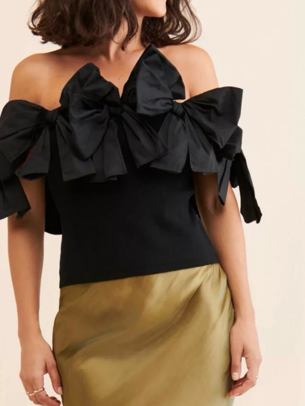 Women’s anthropology Black Off-Shoulder Bow Detail Women’s Top size small